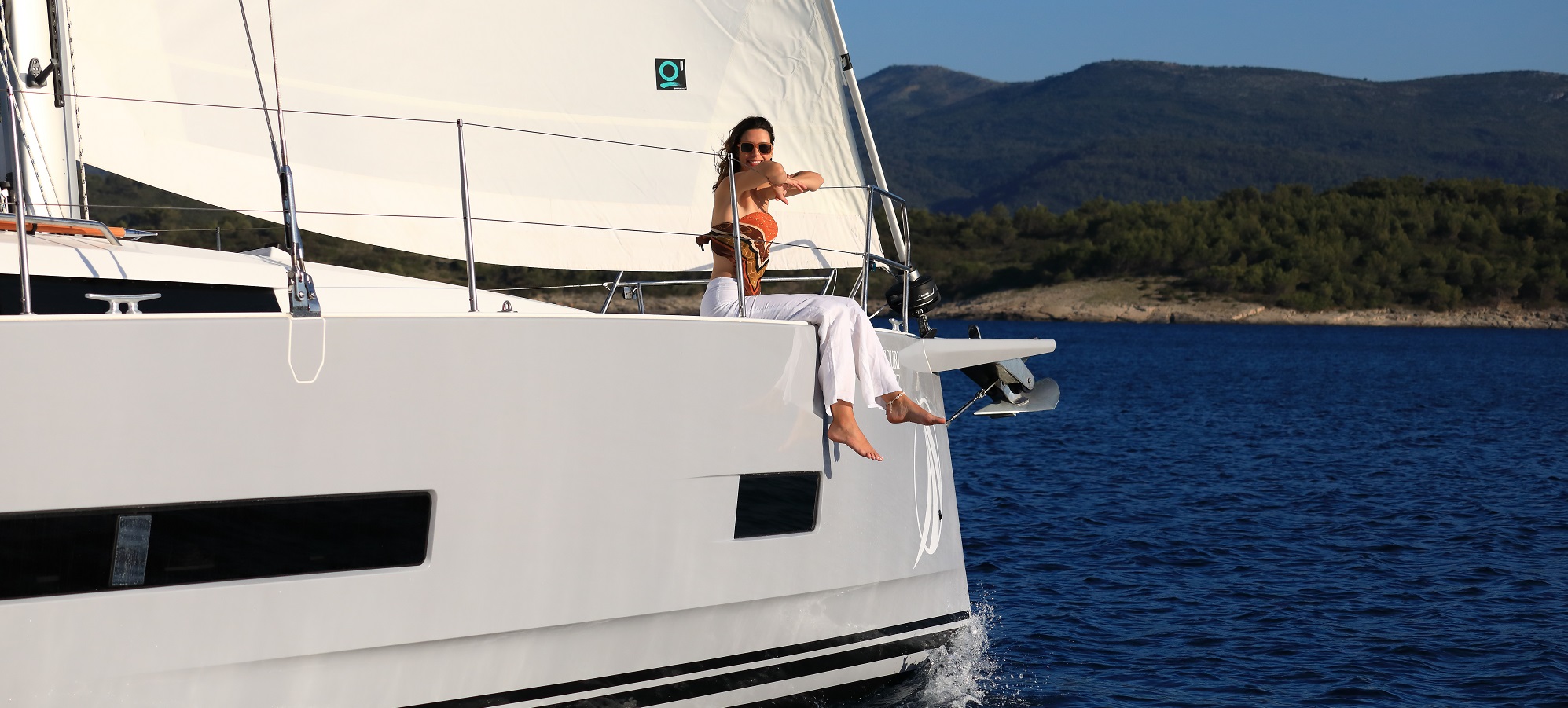 Catamaran versus Sailing Yacht: Which Should You Choose?